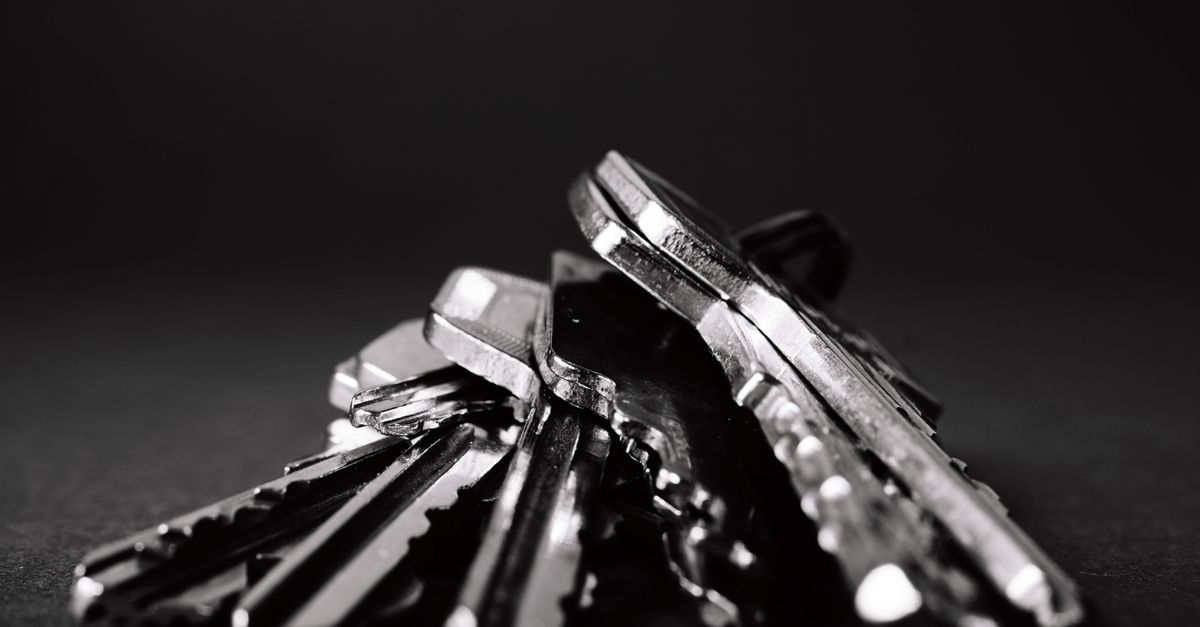 Why Re-Keying After a Move Is a Core Home Re-Key & Lockout Service — Top Prime Locksmith